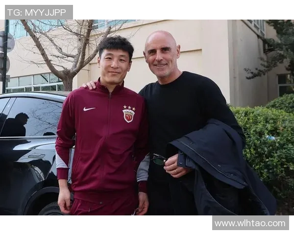 冲突升级！武磊与教练发生激烈争执